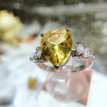 Модное Роскошное обручальное кольцо с кристаллами для женщин AAA Белый кубический цирконий Кольца серебряного цвета 2020 Свадебный тренд Женские украшения