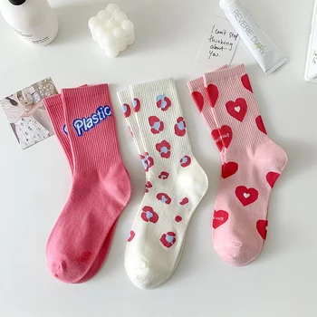 Новые носки для девочек с клубникой и сладкой любовью, женские носки средней длины, Милые хлопковые повседневные носки с фруктами розового цвета