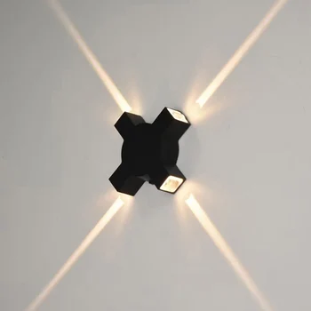 Стильный узкий светодиодный настенный светильник для веранды с четырьмя лучами из черного алюминия для наружного освещения